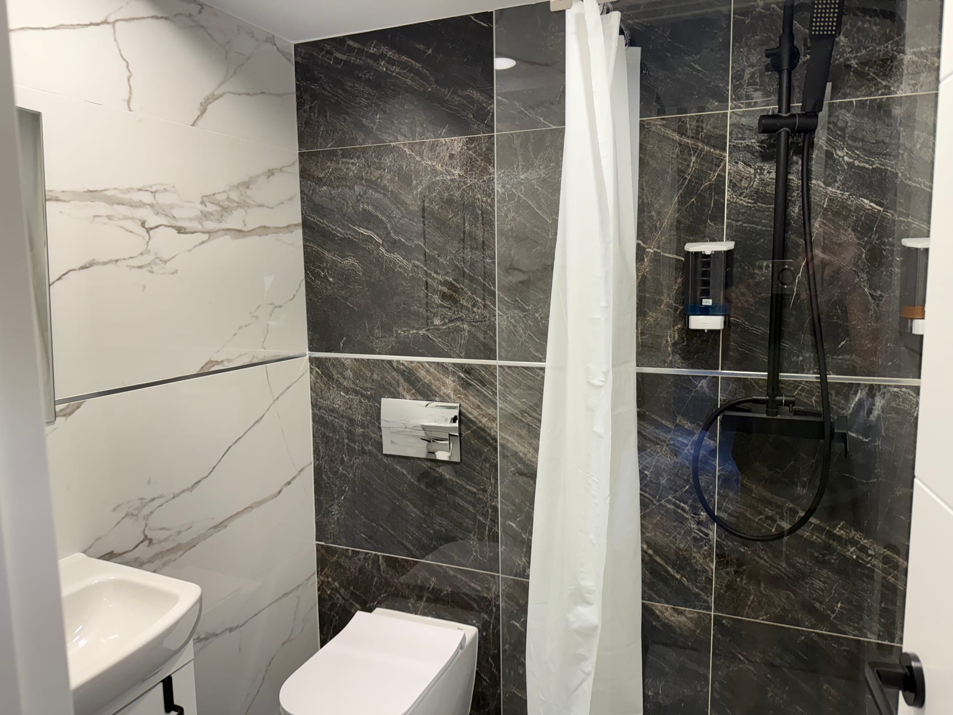 Baño privado moderno